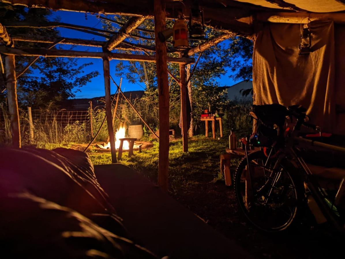 Готель Au Pied Du Trieu, The Shelter Labroye Екстер'єр фото